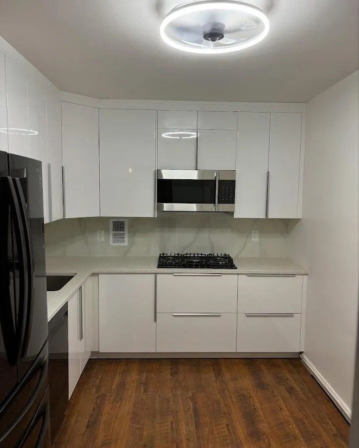 Renovated kitchen with quartz countertops in Buckhead